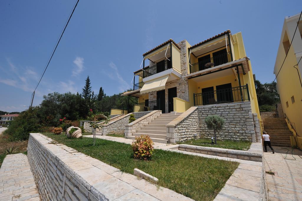 Koronisia Apartments Szoba fotó