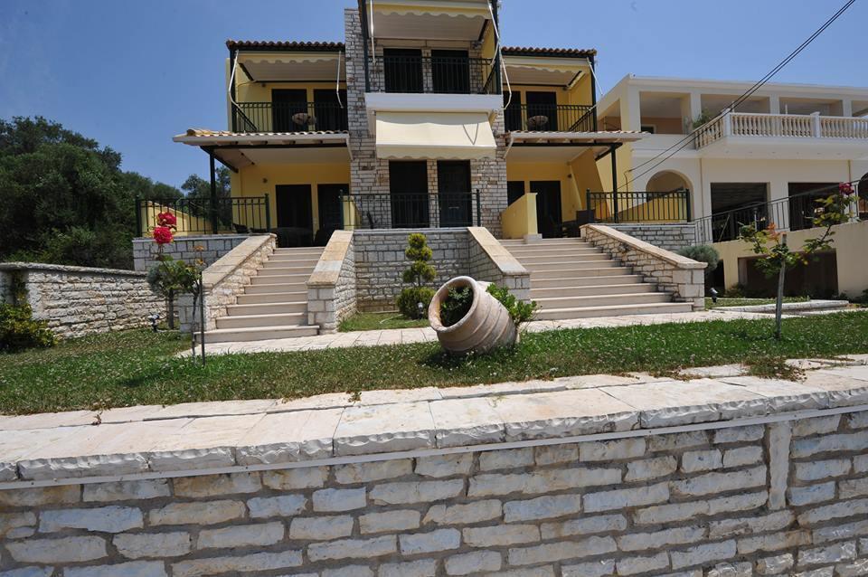 Koronisia Apartments Szoba fotó
